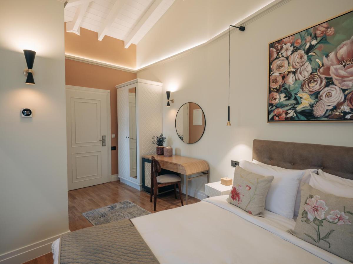 Castrello Old Town Hospitality Hotel Ioannina Ngoại thất bức ảnh